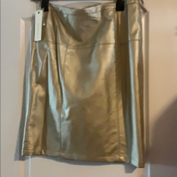 Bagatelle Gold faux leather skirt - Picture 3 of 4